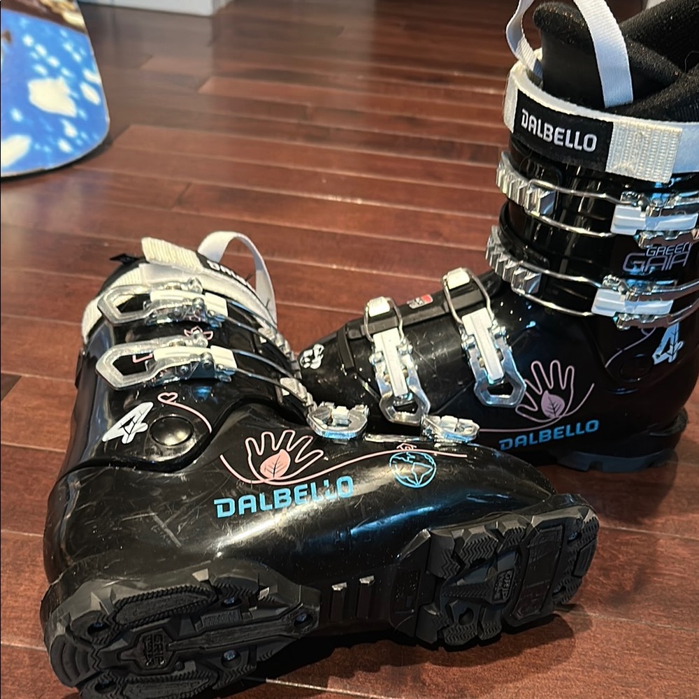 Black Rain and Snow Boots with Durable Shell and Adjustable Fit